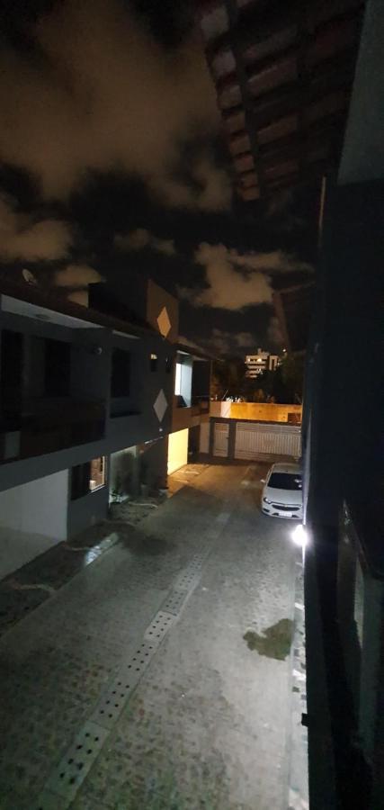 Pousada Casa Da Vovo - Sua Casa Pertinho Da Praia アラカジュ エクステリア 写真